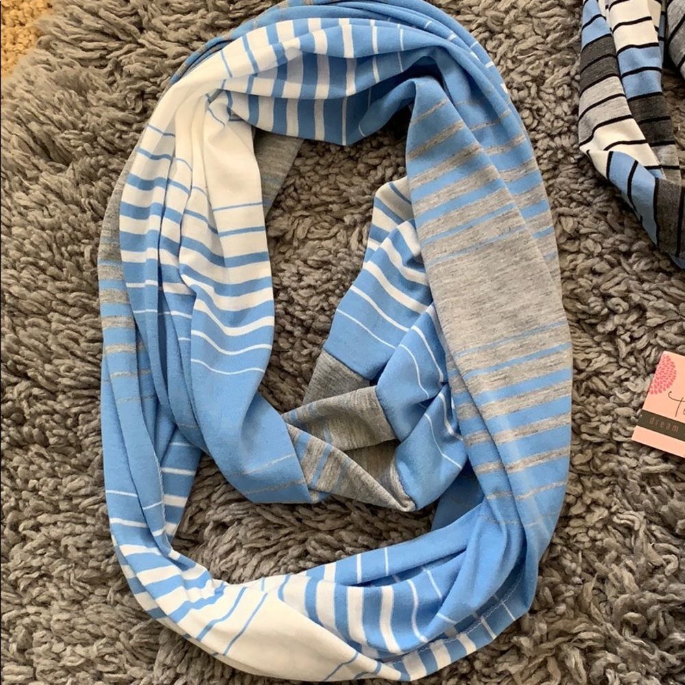 Scarf bundle - Picture 2 of 4